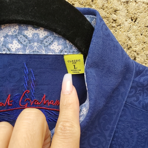 Robert Graham Blue Button down - Picture 5 of 6